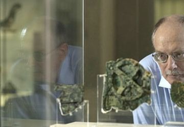Dr. Tony Freeth (University College London): The Antikythera Mechanism: A Shocking Discovery from Ancient Greece. (Video)